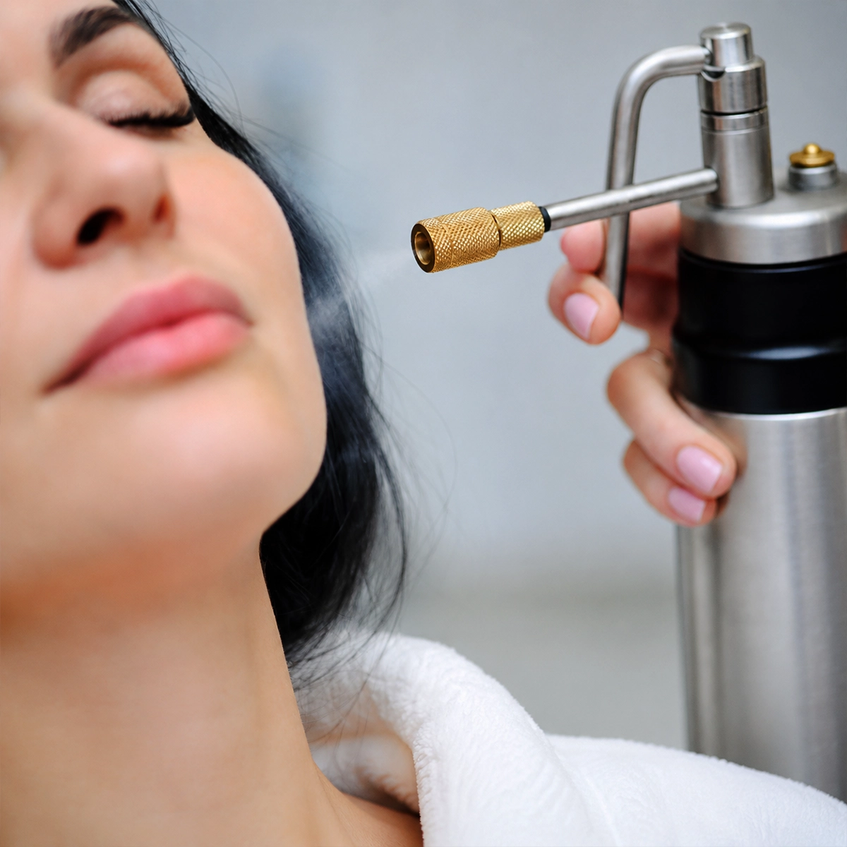 Cryotherapy body treatment at New Shape by Bouchra in Qatar