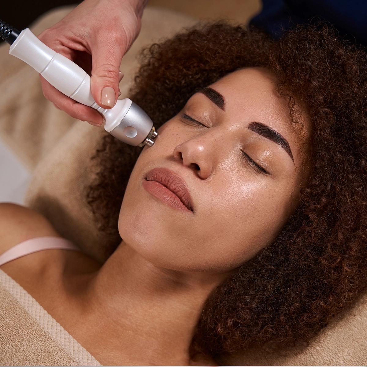 Hydrafacial treatment room at New Shape by Bouchra